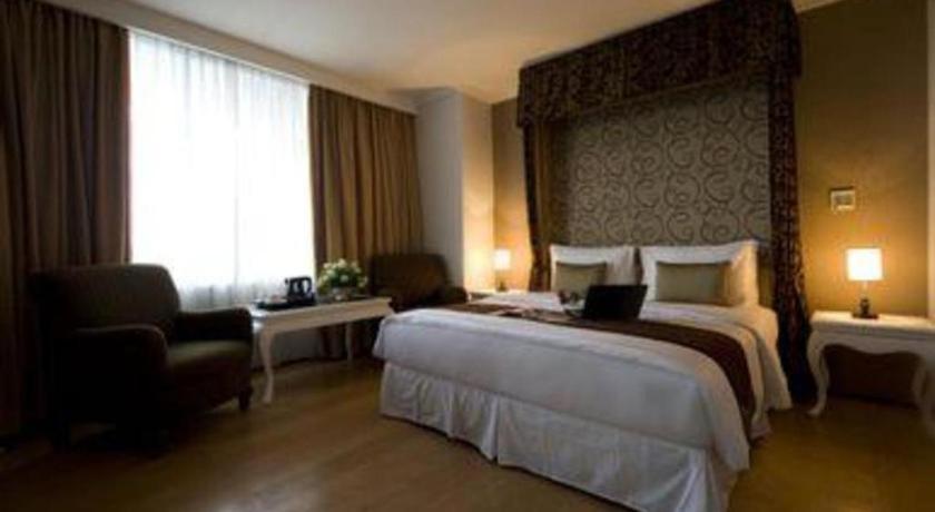 Amos Cozy Hotel Melawai Jakarta Buitenkant foto