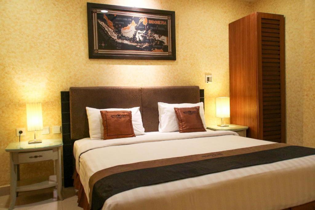Amos Cozy Hotel Melawai Jakarta Buitenkant foto
