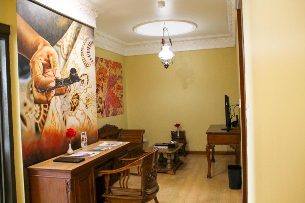 Amos Cozy Hotel Melawai Jakarta Buitenkant foto