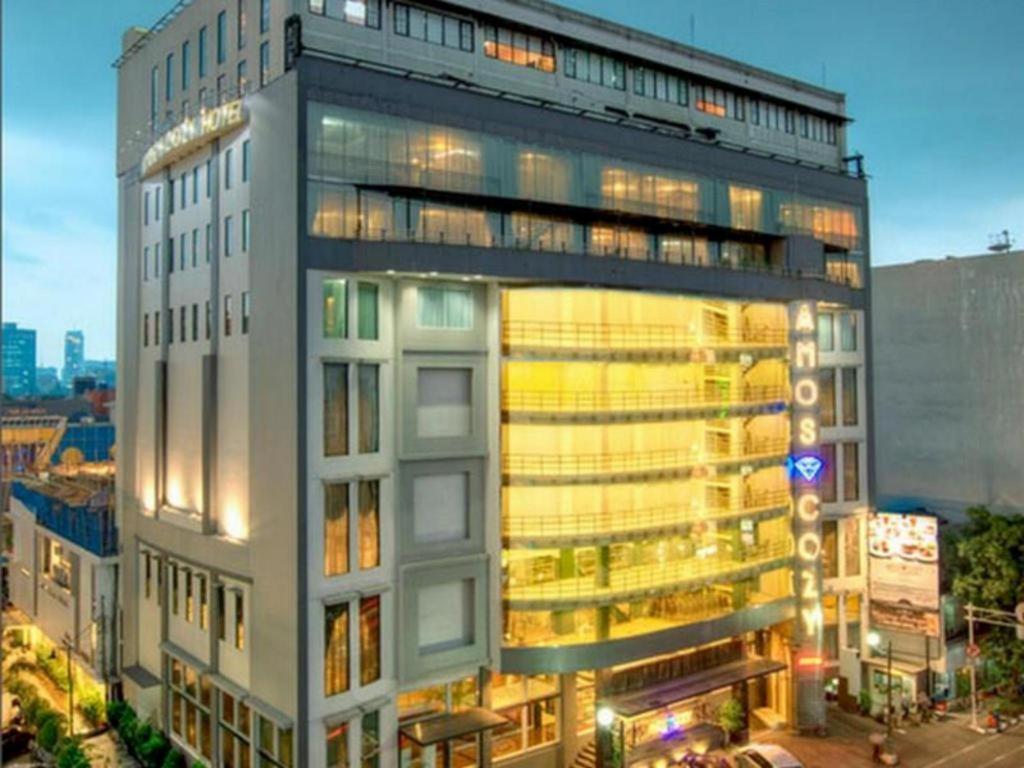 Amos Cozy Hotel Melawai Jakarta Buitenkant foto