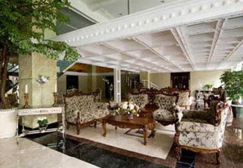 Amos Cozy Hotel Melawai Jakarta Buitenkant foto